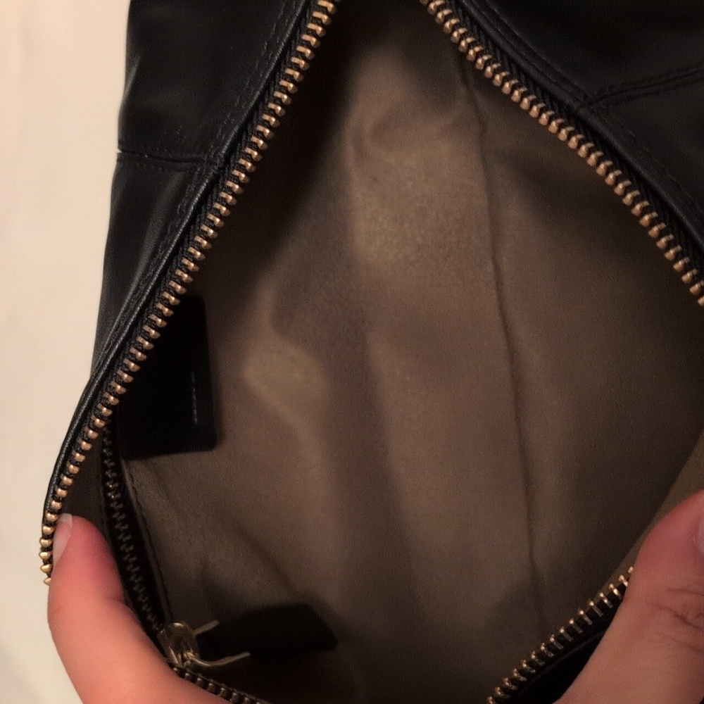Manu atelier Cylinder Black Leather Shoulder Bag - Picture 5 of 5